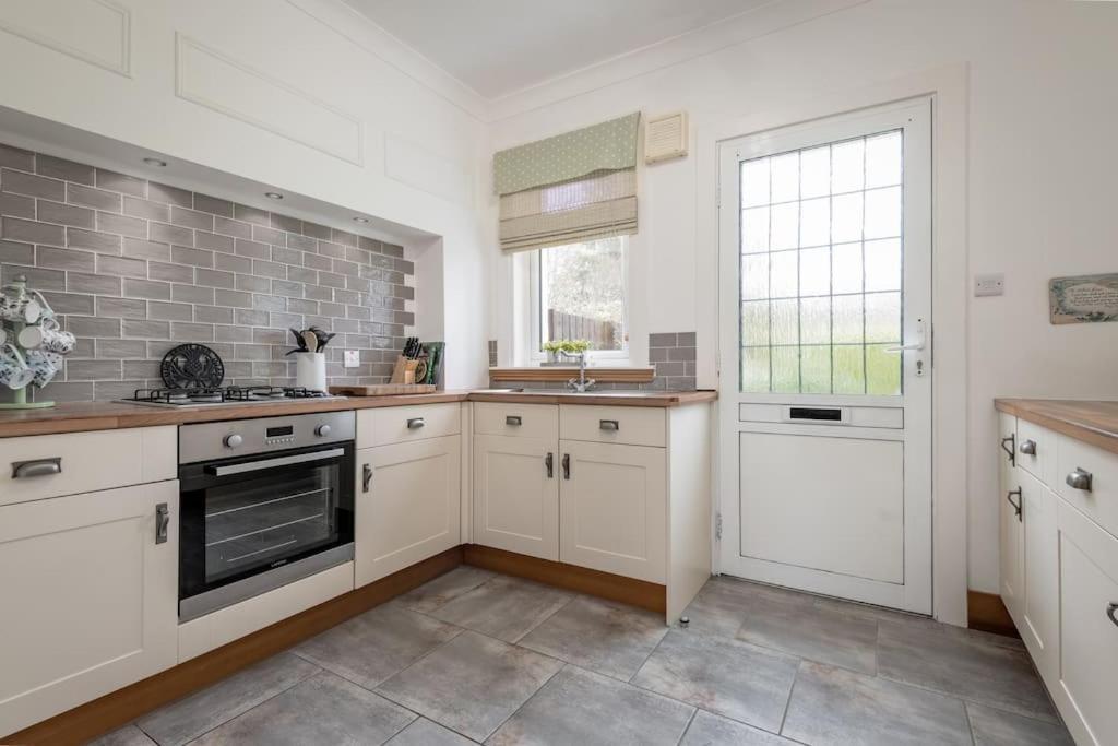 Heather Cottage, 2 Bedroom In Comrie Kültér fotó